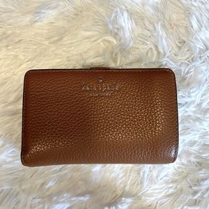 kate spade medium bifold wallet